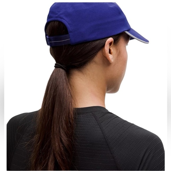 Lululemon Fast and Free
Running Hat Wovenair - Picture 2 of 6